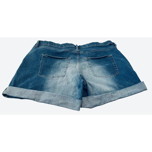 TOMMY HILFIGER HI-RISE DISTRESSED DENIM SHORTS, WOMENS, 14, DENIM BLUE, FOLD HEM - Picture 4 of 10